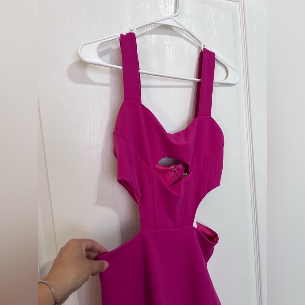 Revolve Atoir the vista cut out Backless sleeveless midi Dress size 4 - Picture 4 of 14